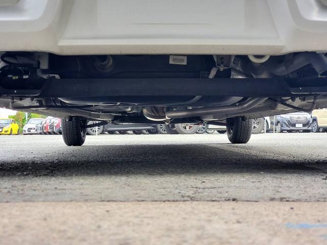 アルト VP 5速マニュアル車 キーレスキー スペアキー シガーソケット ヘッドライトレベライザー 横滑り防止装置 ドアバイザー フロアマット(27枚目)