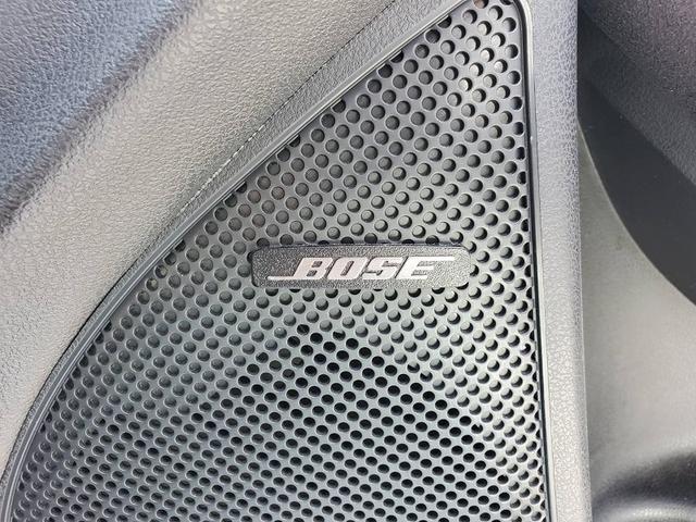 フェアレディＺ バージョンＳＴ　サクラムマフラー　社外エアクリーナー　リアスポイラー　鍛造１９インチアルミホイール　純正ナビＴＶ　ＢＯＳＥ　バックモニター　Ｂｌｕｅｔｏｏｔｈオーディオ　ハーフレザーシート　シートヒーター　ＥＴＣ（21枚目）