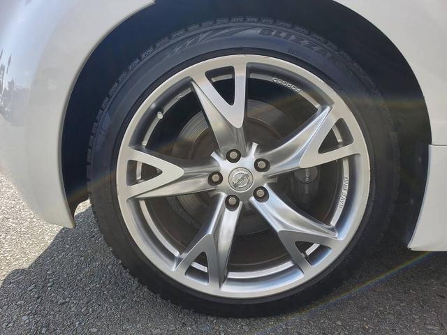 フェアレディＺ バージョンＳＴ　サクラムマフラー　社外エアクリーナー　リアスポイラー　鍛造１９インチアルミホイール　純正ナビＴＶ　ＢＯＳＥ　バックモニター　Ｂｌｕｅｔｏｏｔｈオーディオ　ハーフレザーシート　シートヒーター　ＥＴＣ（28枚目）