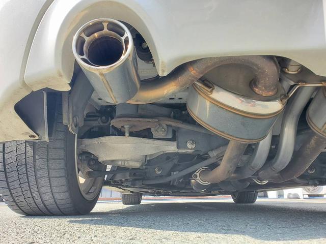 フェアレディＺ バージョンＳＴ　サクラムマフラー　社外エアクリーナー　リアスポイラー　鍛造１９インチアルミホイール　純正ナビＴＶ　ＢＯＳＥ　バックモニター　Ｂｌｕｅｔｏｏｔｈオーディオ　ハーフレザーシート　シートヒーター　ＥＴＣ（32枚目）