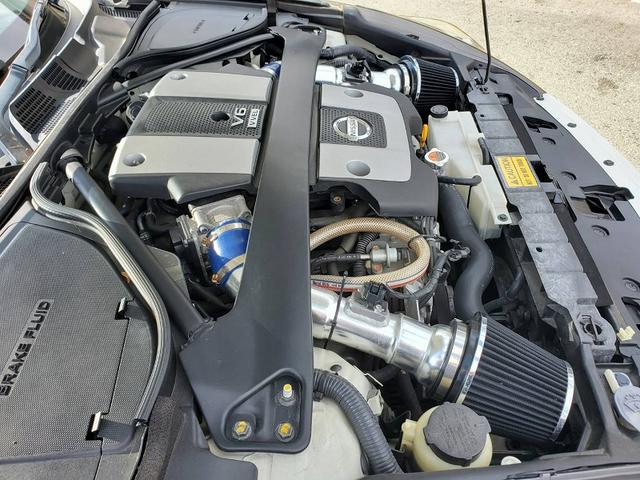 フェアレディＺ バージョンＳＴ　サクラムマフラー　社外エアクリーナー　リアスポイラー　鍛造１９インチアルミホイール　純正ナビＴＶ　ＢＯＳＥ　バックモニター　Ｂｌｕｅｔｏｏｔｈオーディオ　ハーフレザーシート　シートヒーター　ＥＴＣ（35枚目）