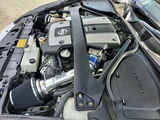 フェアレディＺ バージョンＳＴ　サクラムマフラー　社外エアクリーナー　リアスポイラー　鍛造１９インチアルミホイール　純正ナビＴＶ　ＢＯＳＥ　バックモニター　Ｂｌｕｅｔｏｏｔｈオーディオ　ハーフレザーシート　シートヒーター　ＥＴＣ（36枚目）