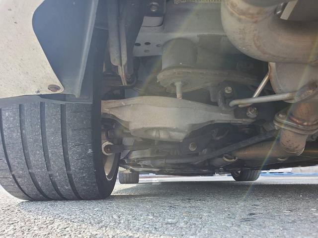 フェアレディＺ バージョンＳＴ　ＢＢＳ１９インチＡＷ　ＨＫＳマフラー　リアディフューザー　純正ナビ　ＢＯＳＥ　バックモニター　Ｂｌｕｅｔｏｏｔｈオーディオ　ハーフレザーシート　シートヒーター　ＥＴＣ　スマートキー　ＨＩＤ（36枚目）