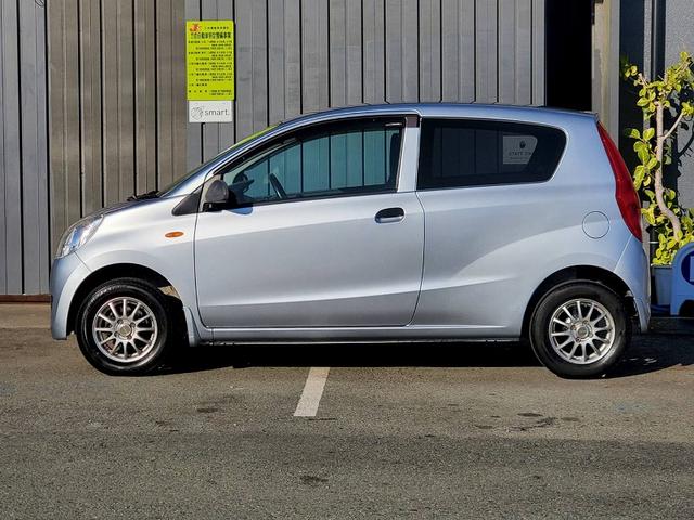 ミラ TX 5速マニュアル 社外13インチアルミホイール キーレスキー 前席パワーウィンドゥ シガーソケット ヘッドライトレベライザー フロアマット サイドバイザー(5枚目)