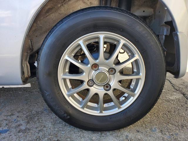 ミラ TX 5速マニュアル 社外13インチアルミホイール キーレスキー 前席パワーウィンドゥ シガーソケット ヘッドライトレベライザー フロアマット サイドバイザー(29枚目)