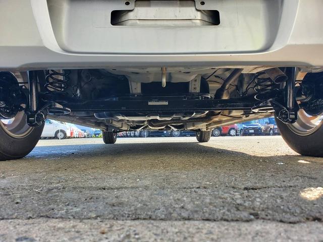 ミラ TX 5速マニュアル 社外13インチアルミホイール キーレスキー 前席パワーウィンドゥ シガーソケット ヘッドライトレベライザー フロアマット サイドバイザー(30枚目)