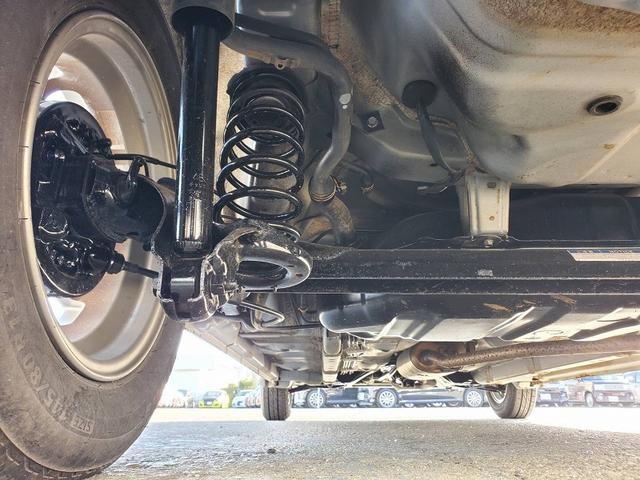 ミラ TX 5速マニュアル 社外13インチアルミホイール キーレスキー 前席パワーウィンドゥ シガーソケット ヘッドライトレベライザー フロアマット サイドバイザー(31枚目)