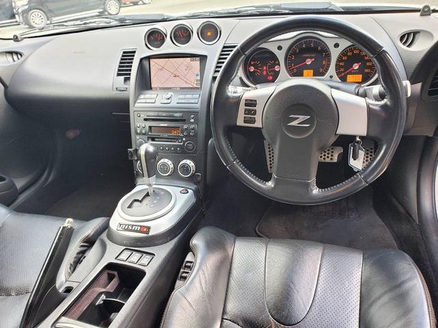 フェアレディＺ バージョンＴ　後期型　ＨＲエンジン　バックカメラ　フルセグＴＶ　黒革シート　ＨＩＤライト　１８インチＡＷ　トランクスポイラー　ＥＴＣ　キーレスキー（10枚目）