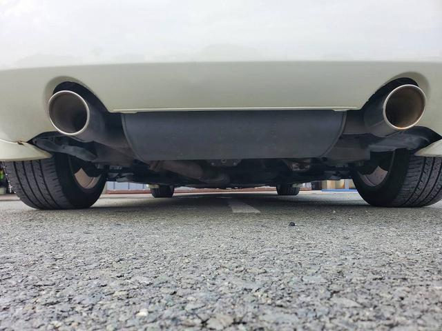 フェアレディＺ バージョンＴ　後期型　ＨＲエンジン　バックカメラ　フルセグＴＶ　黒革シート　ＨＩＤライト　１８インチＡＷ　トランクスポイラー　ＥＴＣ　キーレスキー（28枚目）