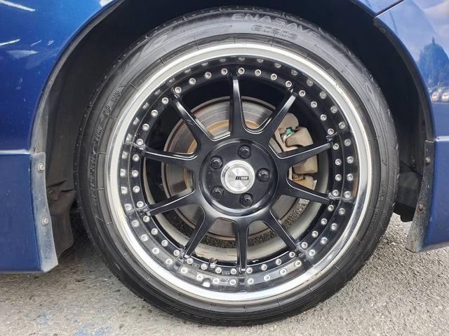 ８６ ＧＴ　エアロ　ブリッツ車高調　グレッディ４本出しマフラー　ＳＳＲ１７ＡＷ　トランクスポイラー　ＬＥＤテールランプ　タワーバー　社外シフトノブ　ＨＩＤライト　フォグ　スマートキー　プッシュスタート（21枚目）