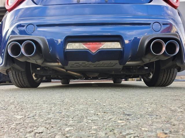 ８６ ＧＴ　エアロ　ブリッツ車高調　グレッディ４本出しマフラー　ＳＳＲ１７ＡＷ　トランクスポイラー　ＬＥＤテールランプ　タワーバー　社外シフトノブ　ＨＩＤライト　フォグ　スマートキー　プッシュスタート（27枚目）