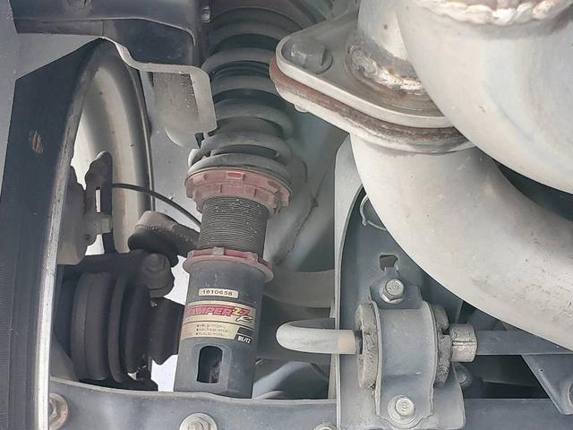 ８６ ＧＴ　エアロ　ブリッツ車高調　グレッディ４本出しマフラー　ＳＳＲ１７ＡＷ　トランクスポイラー　ＬＥＤテールランプ　タワーバー　社外シフトノブ　ＨＩＤライト　フォグ　スマートキー　プッシュスタート（30枚目）