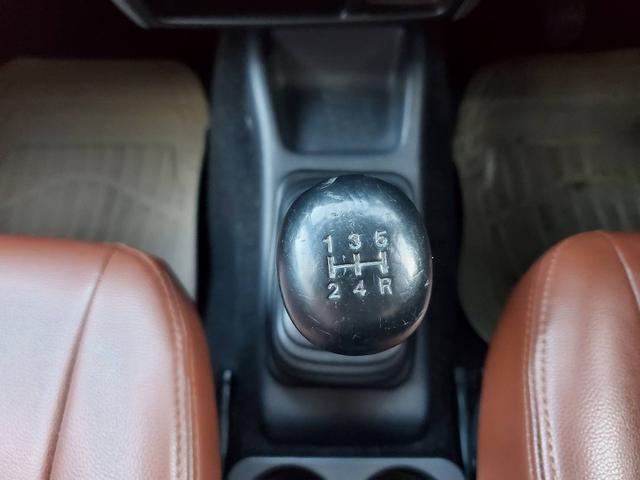 ジムニー ＸＧ　リフトアップ　社外１６インチアルミホイール　ブロックタイヤ　スペアタイヤ　社外バンパー　ＬＥＤテールランプ　シートカバー　ＥＴＣ（16枚目）