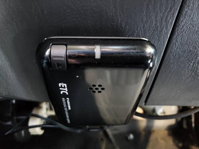 ジムニー ＸＧ　リフトアップ　社外１６インチアルミホイール　ブロックタイヤ　スペアタイヤ　社外バンパー　ＬＥＤテールランプ　シートカバー　ＥＴＣ（17枚目）