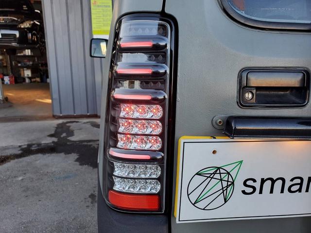 ジムニー ＸＧ　リフトアップ　社外１６インチアルミホイール　ブロックタイヤ　スペアタイヤ　社外バンパー　ＬＥＤテールランプ　シートカバー　ＥＴＣ（19枚目）