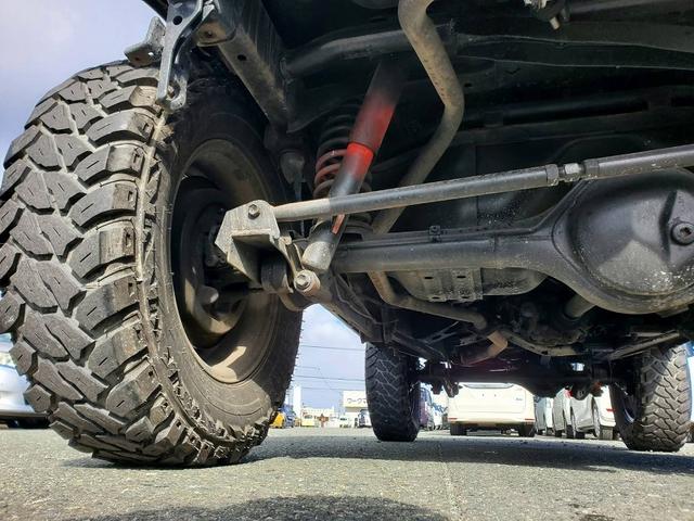 ジムニー XG リフトアップ 社外マフラー 社外バンパー 社外16インチアルミホイール ブロックタイヤ スペアタイヤ LEDテールランプ シートカバー ETC(30枚目)