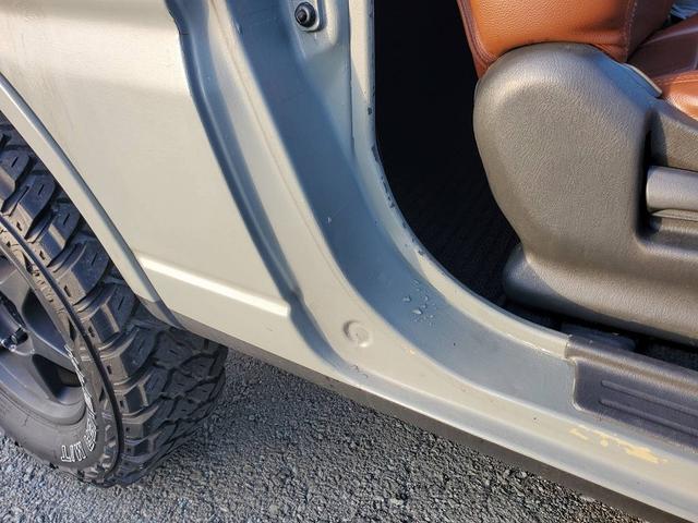 ジムニー XG リフトアップ 社外マフラー 社外バンパー 社外16インチアルミホイール ブロックタイヤ スペアタイヤ LEDテールランプ シートカバー ETC(36枚目)