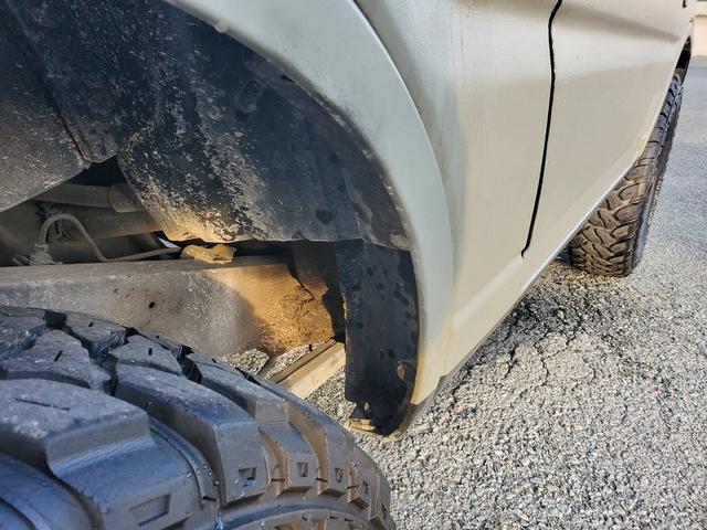 ジムニー XG リフトアップ 社外マフラー 社外バンパー 社外16インチアルミホイール ブロックタイヤ スペアタイヤ LEDテールランプ シートカバー ETC(40枚目)