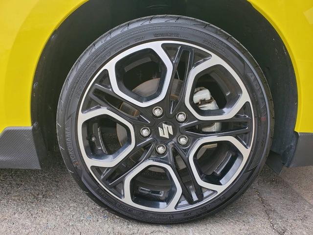 スイフトスポーツ ベースグレード　スズキセーフティサポート　６ＭＴ　ＥＴＣ　スマートキー　スペアキー　プッシュスタートエンジン　オートエアコン　シートヒーター　ＬＥＤヘッドライト　フォグ　オートエアコン　フロアマット　サイドバイザー（34枚目）