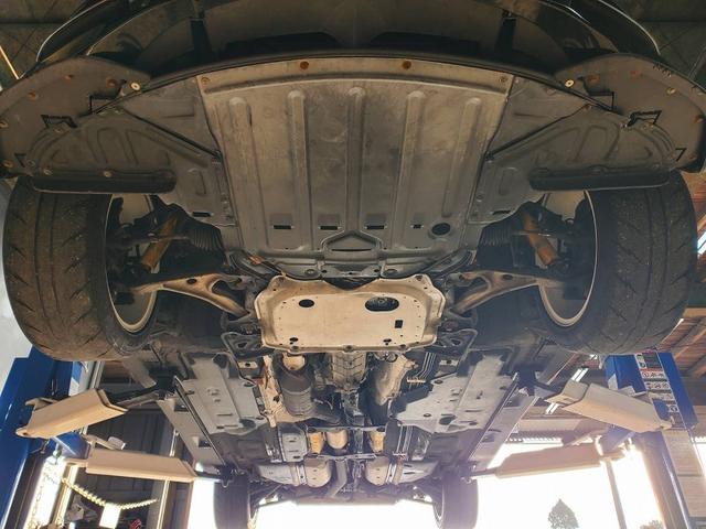 ＲＸ－８ タイプＲＳ　Ｒｍａｇｉｃマフラー　社外ＬＳＤ　ビルシュタイン　社外１７ＡＷ　純正ＲＥＣＡＲＯシート　カードキー　ＢＯＳＥ　ＨＩＤライト　リアスポイラー（33枚目）