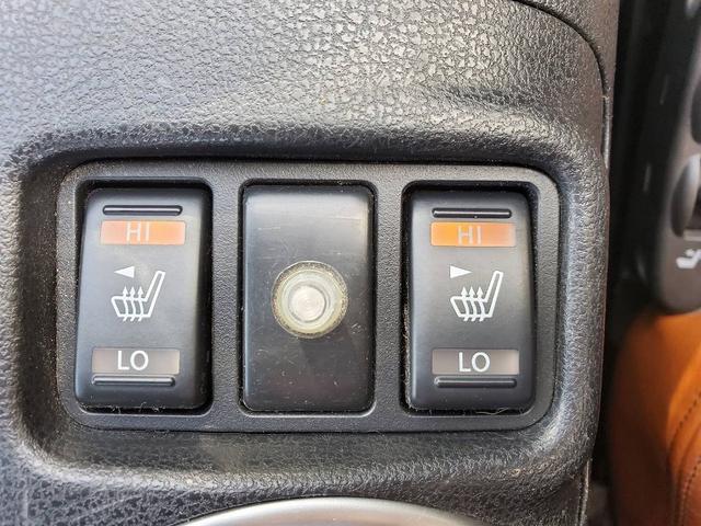 フェアレディＺ バージョンＳＴ　ｎｉｓｍｏマフラー　エアロパーツ　トランクスポイラー　ハーフレザー　シートヒーター　パワーシート　ＢＯＳＥ　ＥＴＣ　アルミホイール　ＨＩＤライト　社外シフトノブ（17枚目）