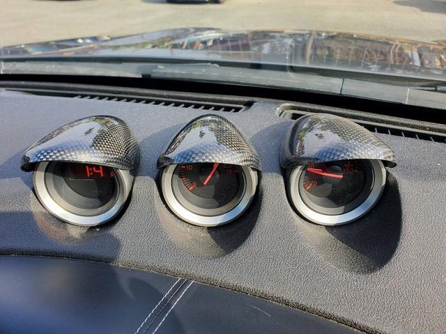 フェアレディＺ バージョンＳＴ　ｎｉｓｍｏマフラー　エアロパーツ　トランクスポイラー　ハーフレザー　シートヒーター　パワーシート　ＢＯＳＥ　ＥＴＣ　アルミホイール　ＨＩＤライト　社外シフトノブ（20枚目）