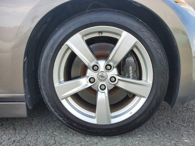 フェアレディＺ バージョンＳＴ　ｎｉｓｍｏマフラー　エアロパーツ　トランクスポイラー　ハーフレザー　シートヒーター　パワーシート　ＢＯＳＥ　ＥＴＣ　アルミホイール　ＨＩＤライト　社外シフトノブ（31枚目）