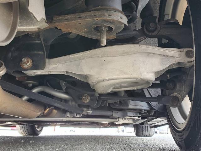 フェアレディＺ バージョンＳＴ　ｎｉｓｍｏマフラー　エアロパーツ　トランクスポイラー　ハーフレザー　シートヒーター　パワーシート　ＢＯＳＥ　ＥＴＣ　アルミホイール　ＨＩＤライト　社外シフトノブ（35枚目）