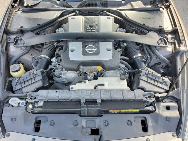 フェアレディＺ バージョンＳＴ　ｎｉｓｍｏマフラー　エアロパーツ　トランクスポイラー　ハーフレザー　シートヒーター　パワーシート　ＢＯＳＥ　ＥＴＣ　アルミホイール　ＨＩＤライト　社外シフトノブ（37枚目）