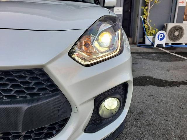 スイフトスポーツ ベースグレード　８インチナビ　フルセグＴＶ　Ｂｌｕｅｔｏｏｔｈオーディオ　ＥＴＣ　スマートキー　スペアキー　シートヒーター　オートライト　オートエアコン　純正アルミホイール　フロアマット　サイドバイザー（28枚目）