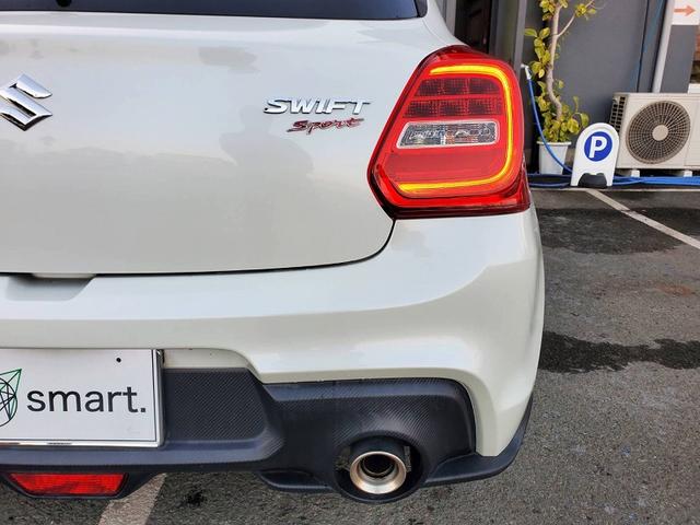 スイフトスポーツ ベースグレード　８インチナビ　フルセグＴＶ　Ｂｌｕｅｔｏｏｔｈオーディオ　ＥＴＣ　スマートキー　スペアキー　シートヒーター　オートライト　オートエアコン　純正アルミホイール　フロアマット　サイドバイザー（30枚目）