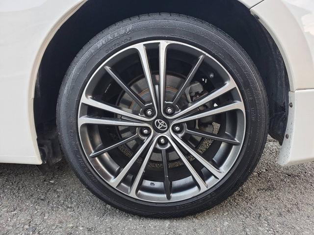 ８６ ＧＴ　ＴＲＤエアロ　トランクスポイラー　社外ナビ　フルセグＴＶ　バックモニター　社外ヘッドライト　ＬＥＤテールライト　ＥＴＣ　純正１７ＡＷ　スマートキー　プッシュスタートエンジン　オートエアコン（26枚目）