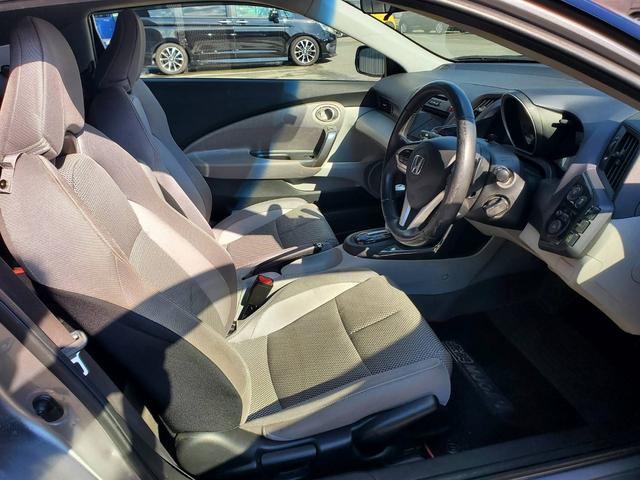 ＣＲ－Ｚ α　ガラスルーフ　ＢＬＩＴＺ車高調　ディスプレイオーディオ　バックカメラ　ＥＴＣ　スマートキー　ＨＩＤライト　フォグ　パドルシフト（12枚目）