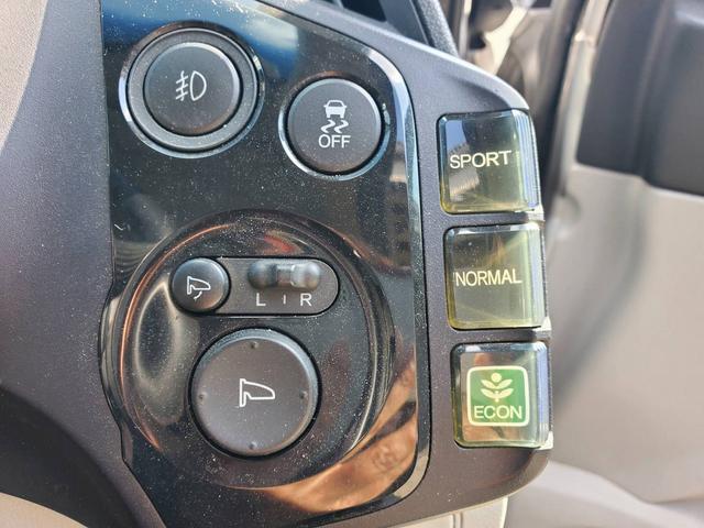ＣＲ－Ｚ α　ガラスルーフ　ＢＬＩＴＺ車高調　ディスプレイオーディオ　バックカメラ　ＥＴＣ　スマートキー　ＨＩＤライト　フォグ　パドルシフト（24枚目）