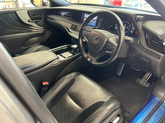 ＬＳ ＬＳ５００　Ｆスポーツ　禁煙車　サンルーフ　ソフトクローズドア　デジタルインナーミラー　シートヒーター＆ベンチレーション＆ステアリングヒーター　オートトランク　リアシートヒーター　三眼ＬＥＤ　　レクサスセーフ　２０インチＡＷ（14枚目）