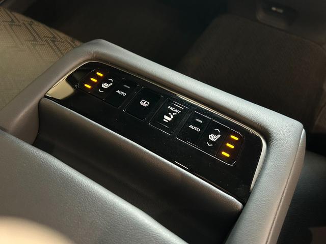 ＬＳ ＬＳ５００　Ｆスポーツ　禁煙車　サンルーフ　ソフトクローズドア　デジタルインナーミラー　シートヒーター＆ベンチレーション＆ステアリングヒーター　オートトランク　リアシートヒーター　三眼ＬＥＤ　　レクサスセーフ　２０インチＡＷ（18枚目）