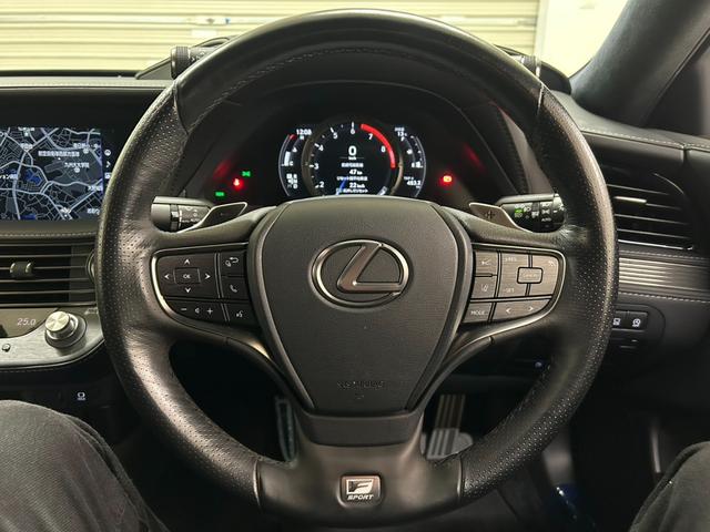 ＬＳ ＬＳ５００　Ｆスポーツ　禁煙車　サンルーフ　ソフトクローズドア　デジタルインナーミラー　シートヒーター＆ベンチレーション＆ステアリングヒーター　オートトランク　リアシートヒーター　三眼ＬＥＤ　　レクサスセーフ　２０インチＡＷ（20枚目）