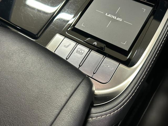 ＬＳ ＬＳ５００　Ｆスポーツ　禁煙車　サンルーフ　ソフトクローズドア　デジタルインナーミラー　シートヒーター＆ベンチレーション＆ステアリングヒーター　オートトランク　リアシートヒーター　三眼ＬＥＤ　　レクサスセーフ　２０インチＡＷ（30枚目）