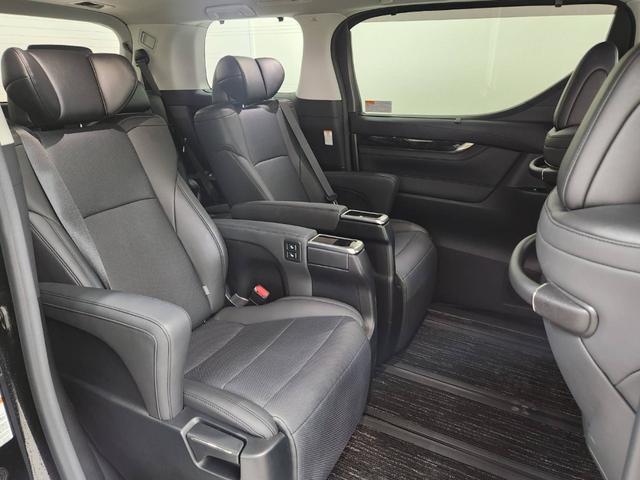 アルファード 2.5S Cパッケージ 1オーナー 禁煙車 デジタルインナーミラー フリップダウンモニター ブラックレザー シートヒーター&ベンチレーション&ステアリングヒーター メーカーナビTV DVDプレーヤー トヨタセーフティ(43枚目)