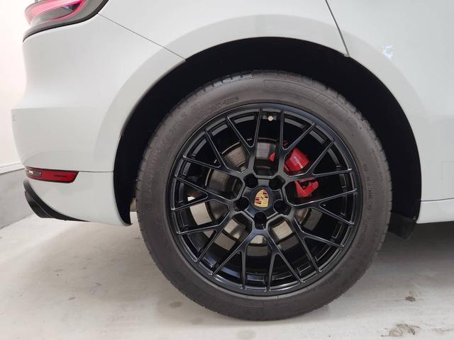 マカン マカンGTS D車 パノラマSR BOSE スポーツクロノ スポーツエキゾースト ACC BSM レーンA PDLS付LED エントリー&ドライブ シートヒーター 3ゾーンAC サラウンドビュー RS20インチAW(25枚目)