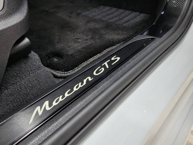 マカン マカンGTS D車 パノラマSR BOSE スポーツクロノ スポーツエキゾースト ACC BSM レーンA PDLS付LED エントリー&ドライブ シートヒーター 3ゾーンAC サラウンドビュー RS20インチAW(37枚目)