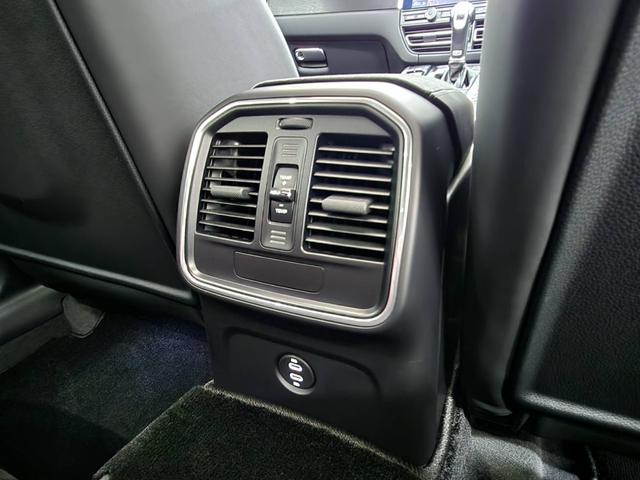 マカン マカンGTS D車 パノラマSR BOSE スポーツクロノ スポーツエキゾースト ACC BSM レーンA PDLS付LED エントリー&ドライブ シートヒーター 3ゾーンAC サラウンドビュー RS20インチAW(62枚目)