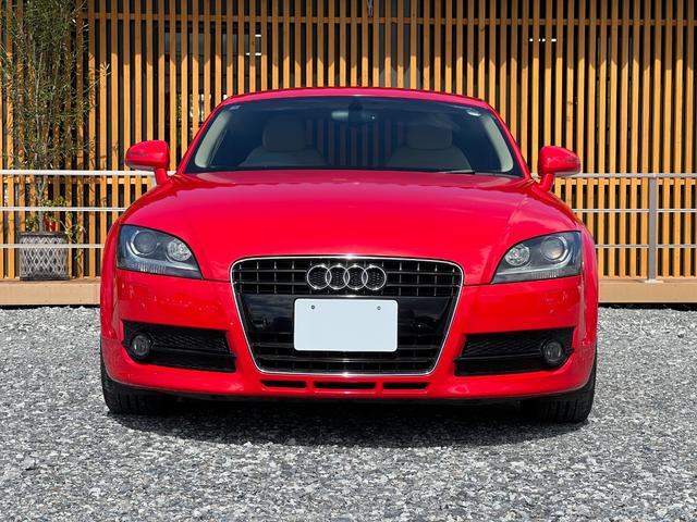 ＴＴクーペ ２．０ＴＦＳＩ　リミテッド　純正１７インチアルミホイール　ＥＴＣ　パドルシフト　電動シート　レザーシート　キーレスエントリー　オートライト　ＣＤ　ＤＶＤ　ＨＩＤヘッドライト　フロントフォグ　電動格納ドアミラー　取扱説明書（5枚目）