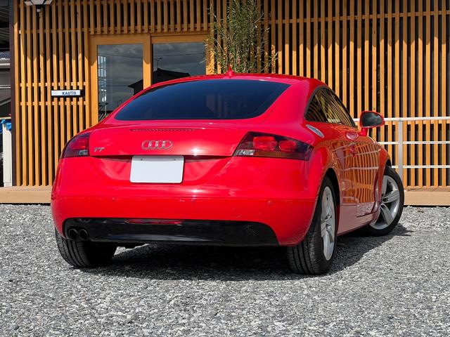 ＴＴクーペ ２．０ＴＦＳＩ　リミテッド　純正１７インチアルミホイール　ＥＴＣ　パドルシフト　電動シート　レザーシート　キーレスエントリー　オートライト　ＣＤ　ＤＶＤ　ＨＩＤヘッドライト　フロントフォグ　電動格納ドアミラー　取扱説明書（10枚目）