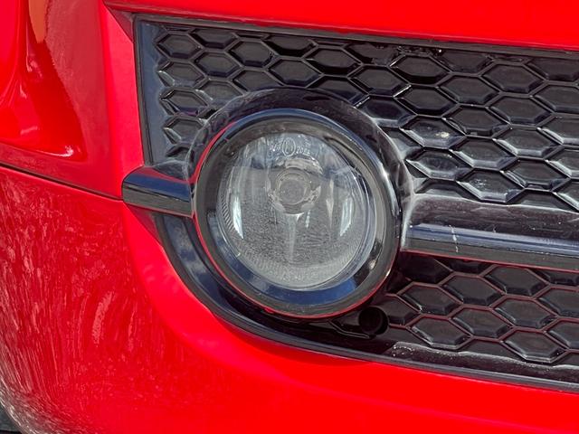 ＴＴクーペ ２．０ＴＦＳＩ　リミテッド　純正１７インチアルミホイール　ＥＴＣ　パドルシフト　電動シート　レザーシート　キーレスエントリー　オートライト　ＣＤ　ＤＶＤ　ＨＩＤヘッドライト　フロントフォグ　電動格納ドアミラー　取扱説明書（14枚目）