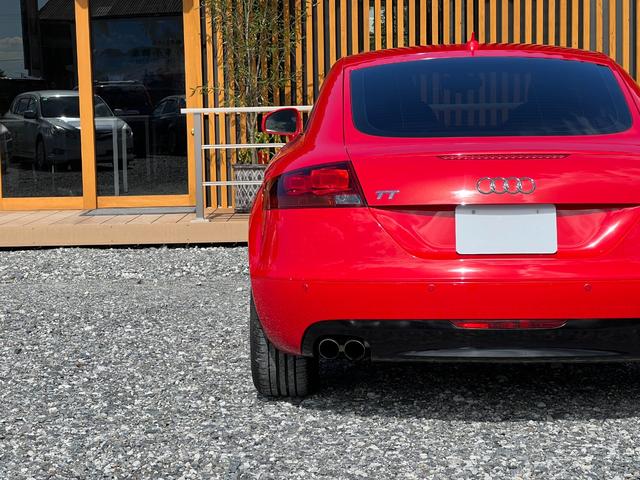 ＴＴクーペ ２．０ＴＦＳＩ　リミテッド　純正１７インチアルミホイール　ＥＴＣ　パドルシフト　電動シート　レザーシート　キーレスエントリー　オートライト　ＣＤ　ＤＶＤ　ＨＩＤヘッドライト　フロントフォグ　電動格納ドアミラー　取扱説明書（16枚目）