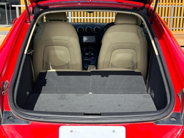 ＴＴクーペ ２．０ＴＦＳＩ　リミテッド　純正１７インチアルミホイール　ＥＴＣ　パドルシフト　電動シート　レザーシート　キーレスエントリー　オートライト　ＣＤ　ＤＶＤ　ＨＩＤヘッドライト　フロントフォグ　電動格納ドアミラー　取扱説明書（25枚目）