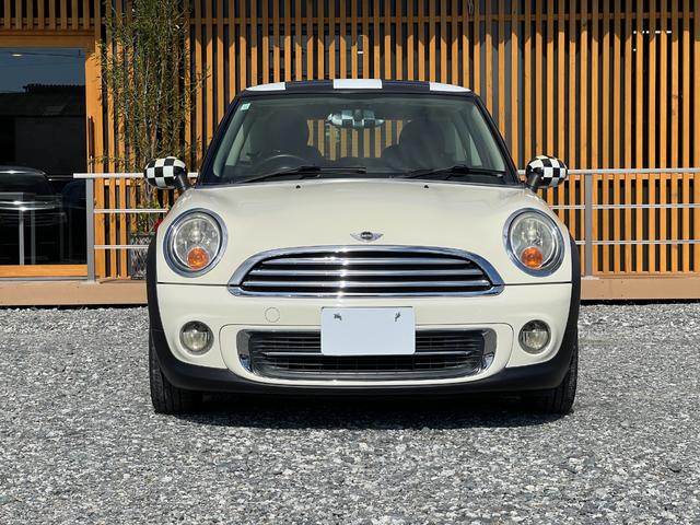 MINI クーパー ETC オートエアコン 純正15インチアルミホイール プッシュスタート キーレス MTモード カーテンエアバック サイドエアバック 取扱説明書 スペアキー 電動格納ミラー フォグランプ(5枚目)