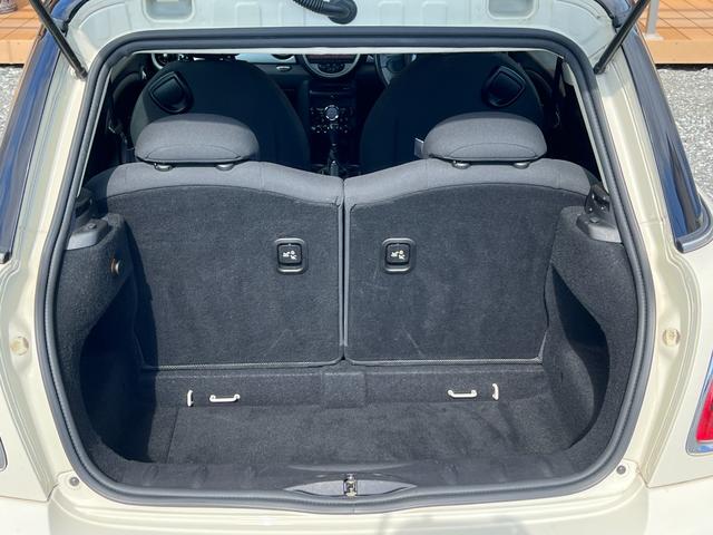 MINI クーパー ETC オートエアコン 純正15インチアルミホイール プッシュスタート キーレス MTモード カーテンエアバック サイドエアバック 取扱説明書 スペアキー 電動格納ミラー フォグランプ(22枚目)