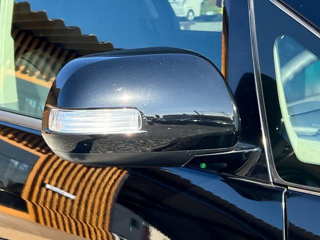 エスティマ アエラス ETC バックカメラ クルーズコントロール 純正17インチアルミホイール パワースライドドア プッシュスタート スマートキー HIDヘッドライト DVD CD デュアルエアコン フロントフォグ(16枚目)